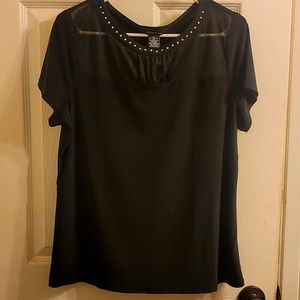 Adele & May Black top. XL